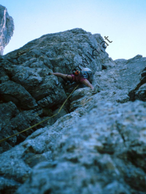 Gehrenspitze Battert&Hermann Marcus Lutz bei der Erstbegehung 1990 in der 8.Seillänge (Foto: Marcus Lutz) Gehrenspitze - Battert & Hermann - 8. Seillänge (Foto: Marcus Lutz)